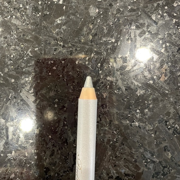MAC cosmetics eye pencil - Picture 4 of 5